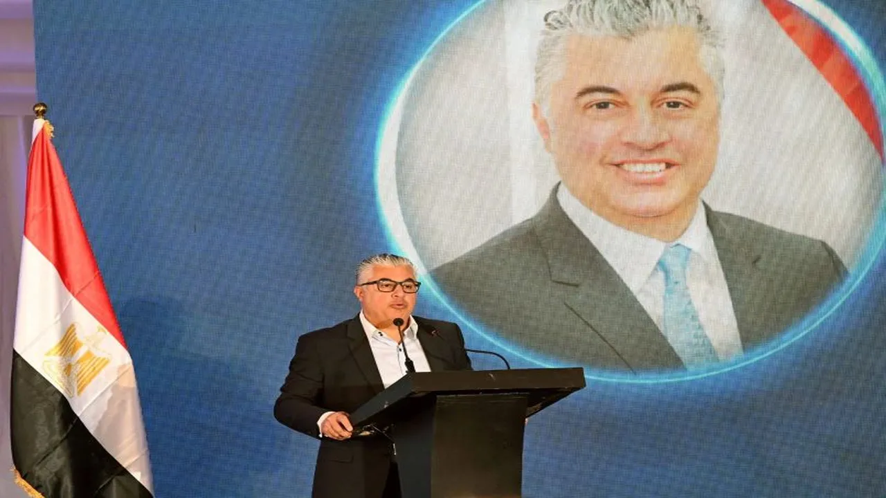 80 مشروعاً جديداً.. استثمارات بمليارات الجنيهات تنعش اقتصادية قناة السويس خلال 6 أشهر